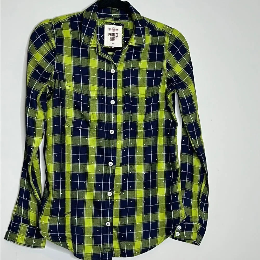 SO S Plaid Flannel Shirt Green Navy Blue White Polka Dot So Soft